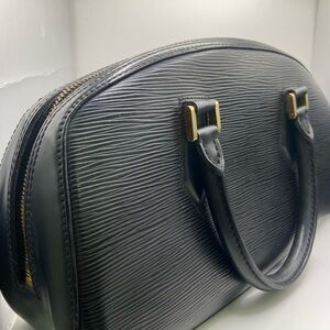Louis Vuitton Epi Jasmine Leather Handbag VINTAGE